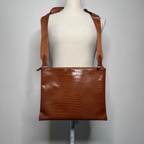 BEIS Handbags - BEIS Croc Embossed Flat Travel Bag Brown Tan Adjustable Strap